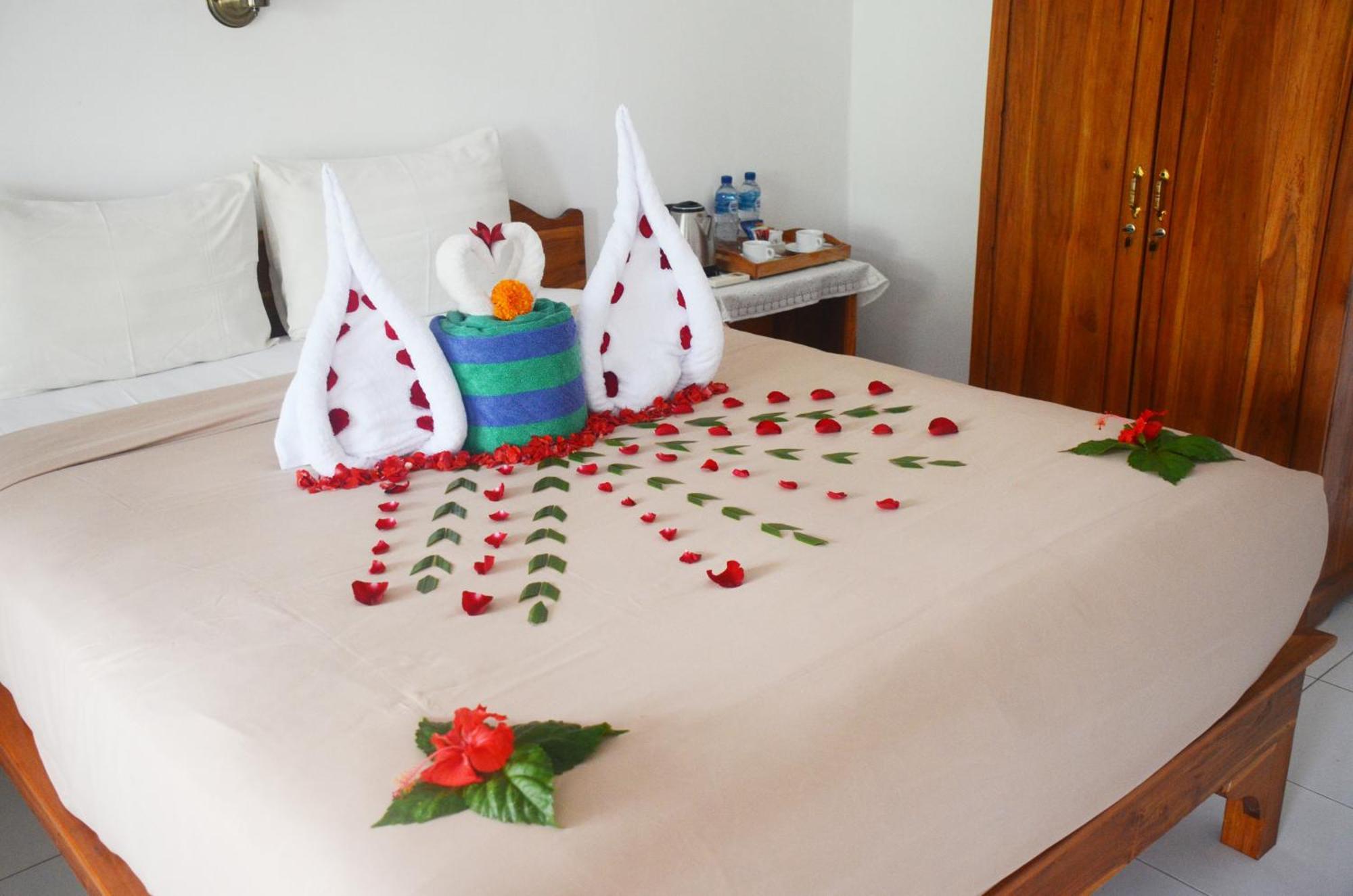 Mamaras Guest House Toyapakeh Bagian luar foto